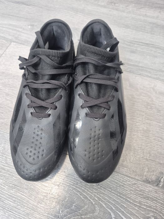 Ghete de  fotbal cu crampoane Adidas