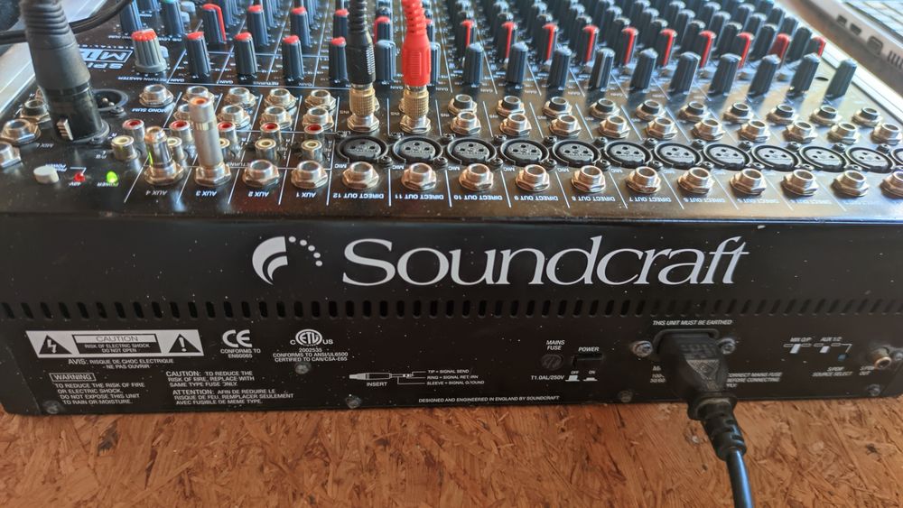 Mixer Soundcraft Spirit M12 - Un tanc analogic, sunet de studio (Impecabil)
