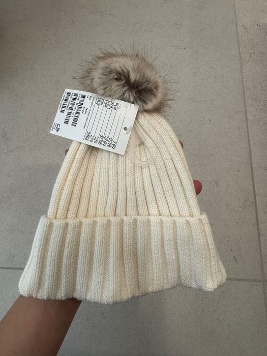 Комплект на марката Окайди, суитшърт и спортно долнище. Размер 6м., 68