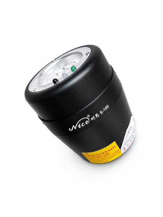 Студийный комплект импульсного света Nice E-100