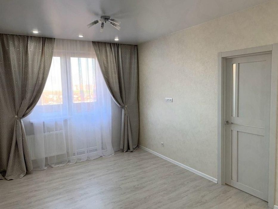 Продам 1 комн студия с ремонтом и мебелью, Яккасарай Тойхона, 1 этаж