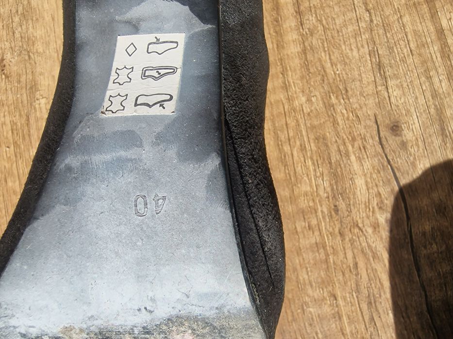 Pantofi negri toc inalt cui din piele intoarsa, marimea 40