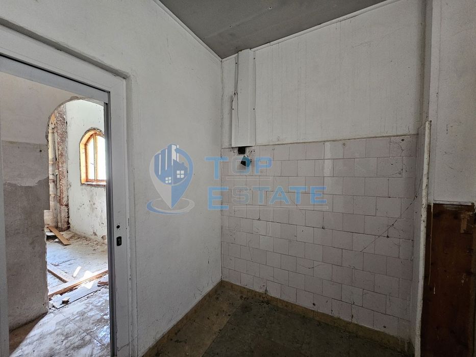 Продава се Промишлена сграда в с. Морава, Област Велико Търново - 486 кв.м за 100 €/кв.м - Снимка #6