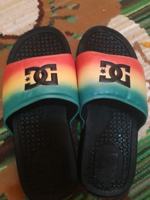 Чисто нови чехли DC shoes