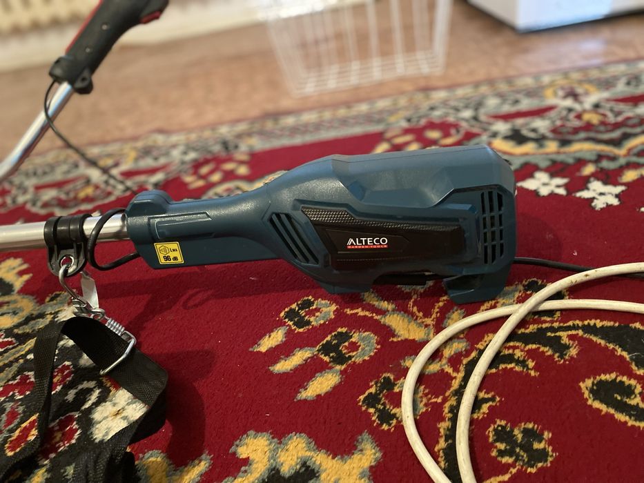 Газонакосилка электрический