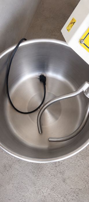 20KG Turkiya mishalkasi .Faqat 1 oy ishlatilgan. holati:IDEAL
2