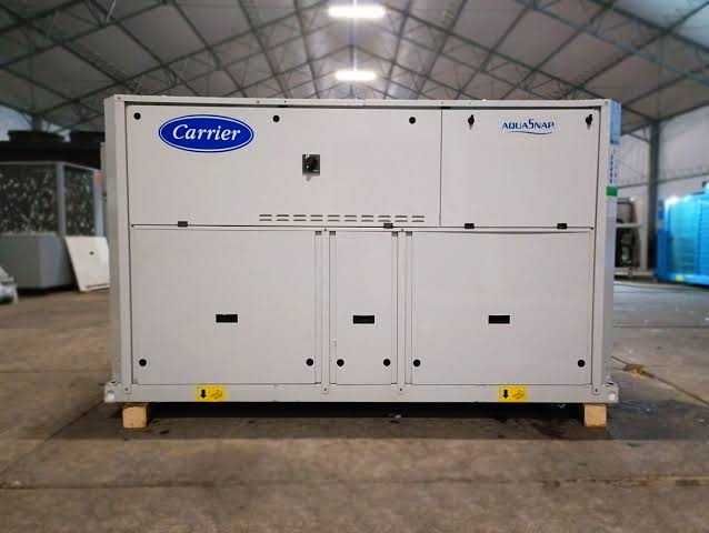 Чиллер 30RBS-070C0165-PE (67 kW) — высокопроизводительный чиллер