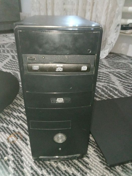Пк для работ с манитором и клавиатурой и мышки