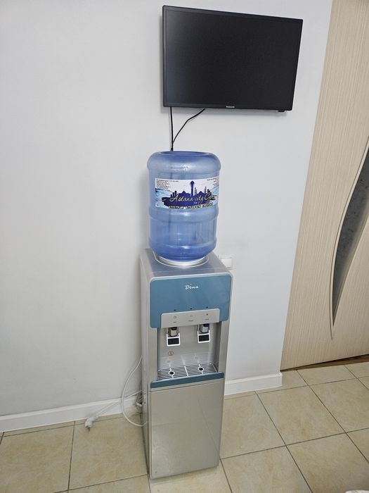 Кулер для воды, диспенсер Bona