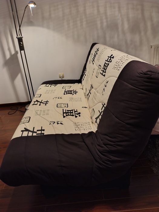 Canapea extensibila alb- negru motive japoneze