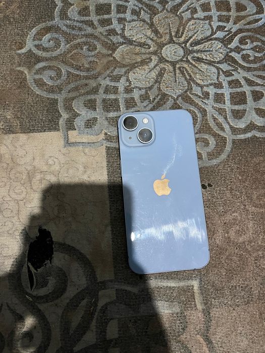 iPhone 14 голубои свет