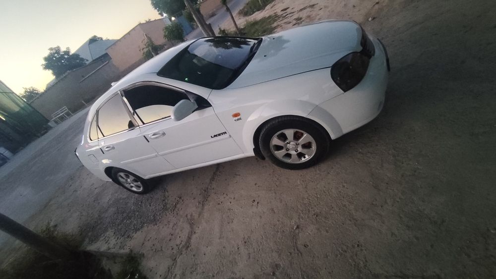 Holati alo Lacetti 1.8