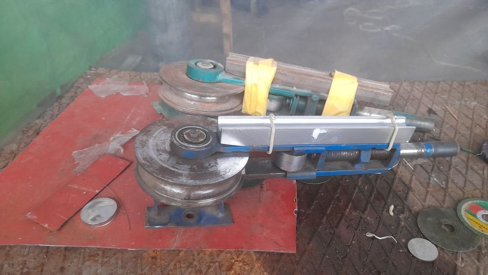 Трубагиб сотилади