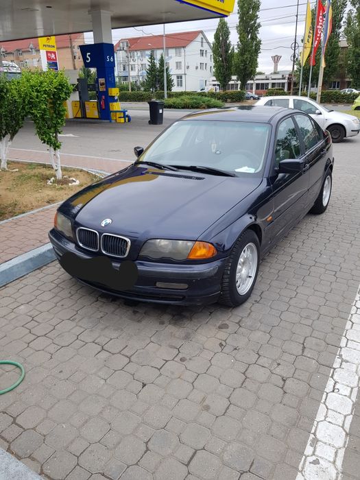 Vand  BMV 320  D an fab.r 2000  136 CP caroserie  E46  verificare asigurate la zii