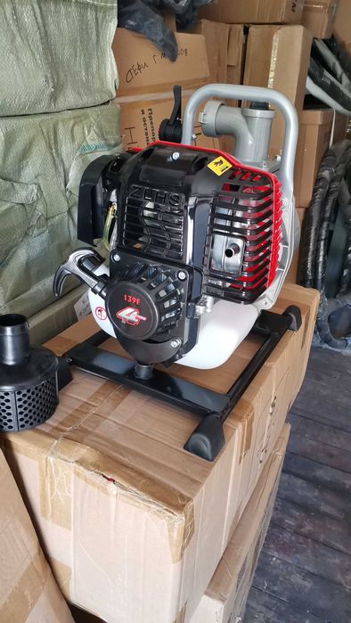 Бензинова помпа двутактов. Четиритактова бензинова помпа за поливане