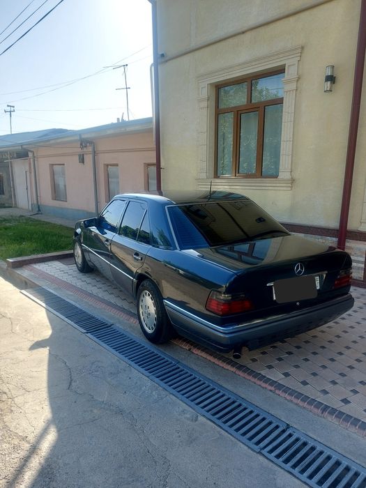 Mersedes benz w124