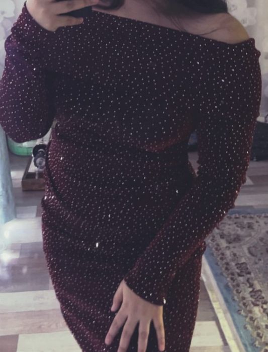 Платье вечернее красное