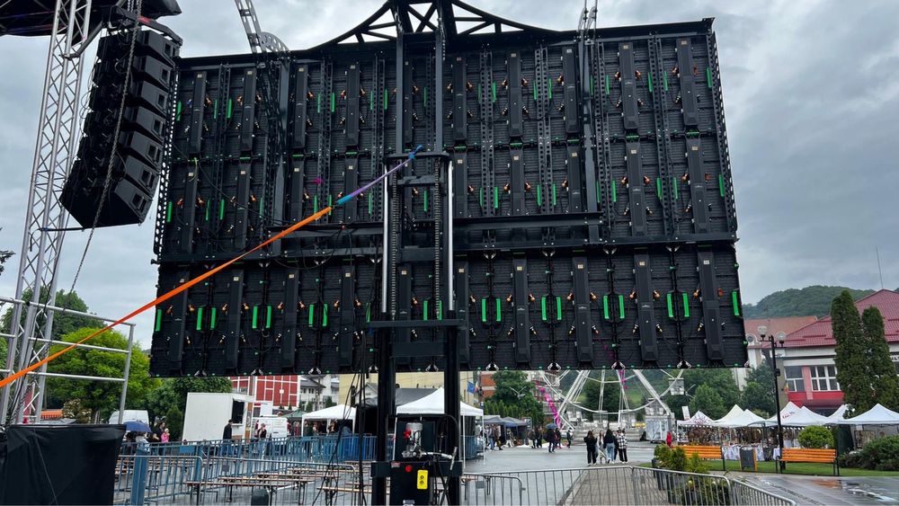 Ecran Remorca 5x3 metri înmatriculata P3,9