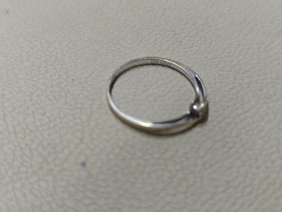 Inel logodna aur 18k 0.99gr cu diamant 0.05ct (r)