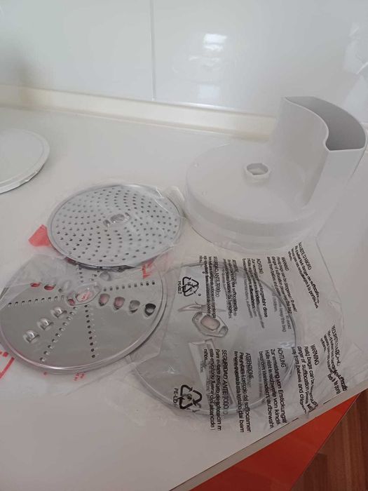 Комбайн кухонный Bosch mum 4880