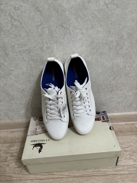 Кеды белый 43 размер. Новый