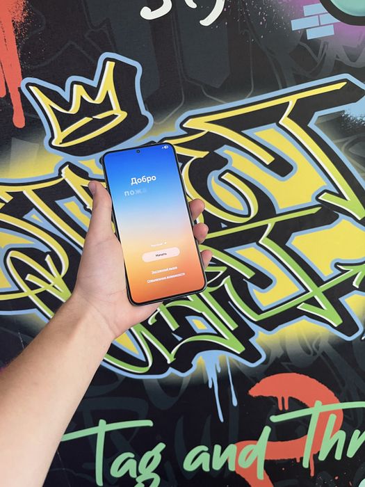 Телефон Samsung s22+