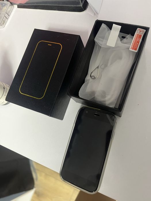 mini iphone Черен