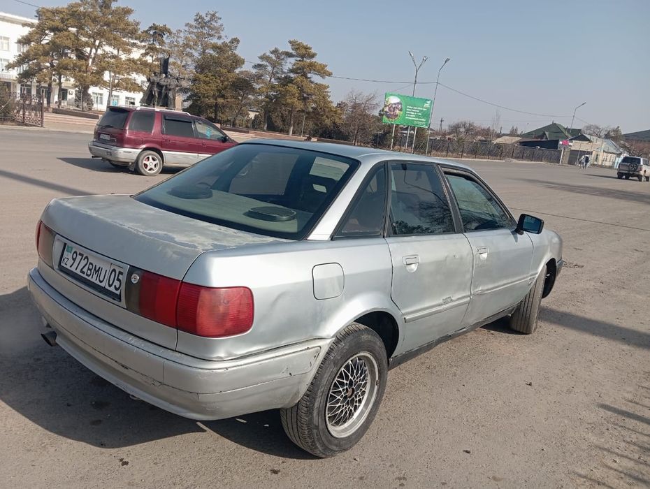 Ауди 80б4        б