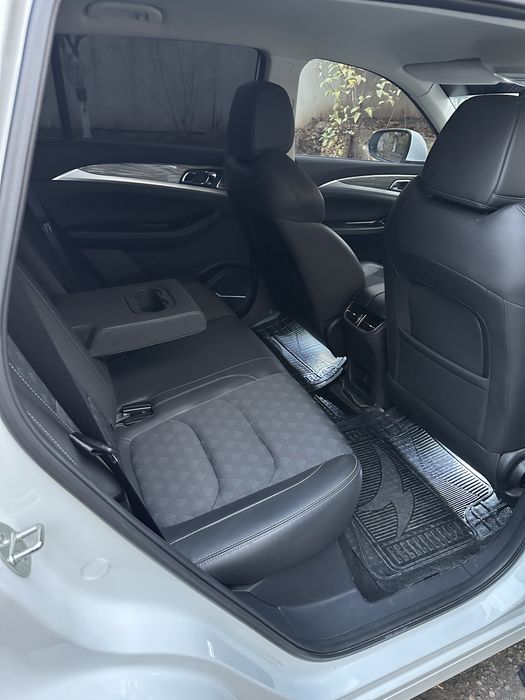 Skywell ET5 Skyworth ev6