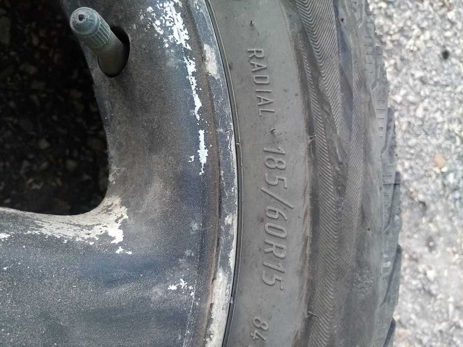 4 броя алуминиеви джанти с гуми 15-5х100 toyota с хубави зимни гуми