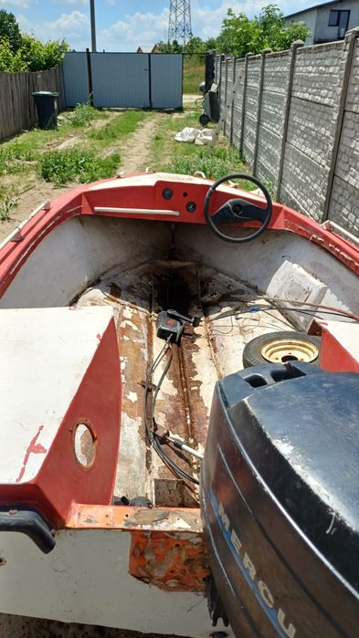 Barca de vanzare de fibra de sticla