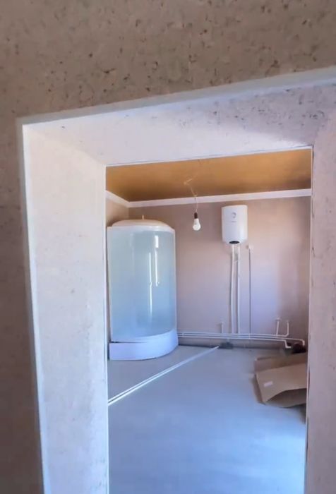 Янгибогда временкали 6 соток ховли ер сотилади. Нархи 200млн.