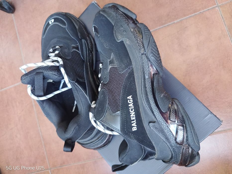 Маратонки                  .