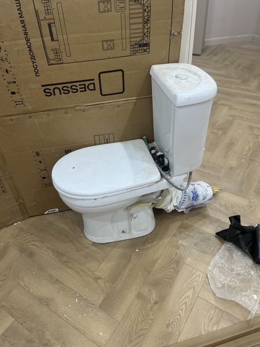 Унитаз б/у 5000 тг