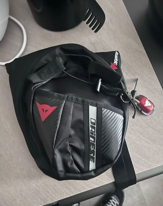 Borseta moto Dainese geanta picior moto leg bag Dainese rucsac moto