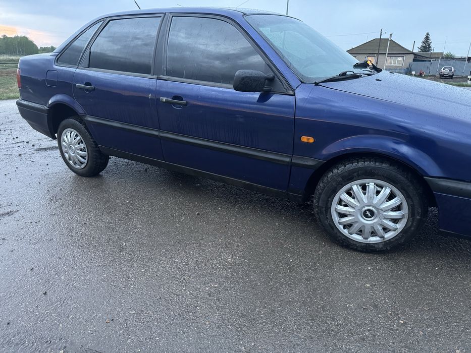 Продам VW PASSAT B4 1,8 МОНО