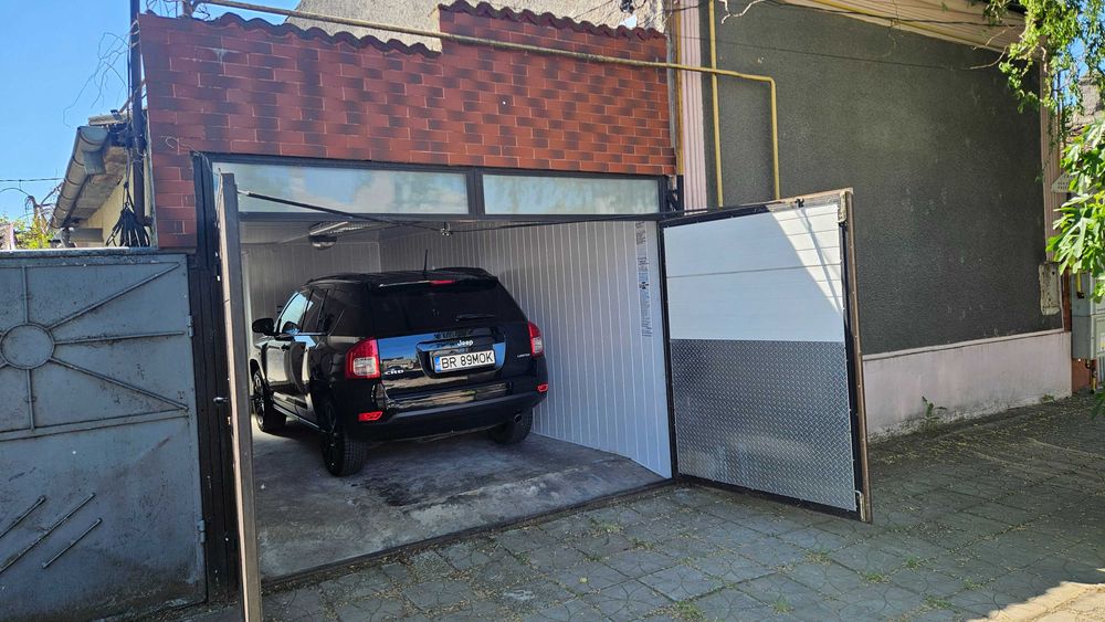 Vanzare autoturism Jeep Compass 2012