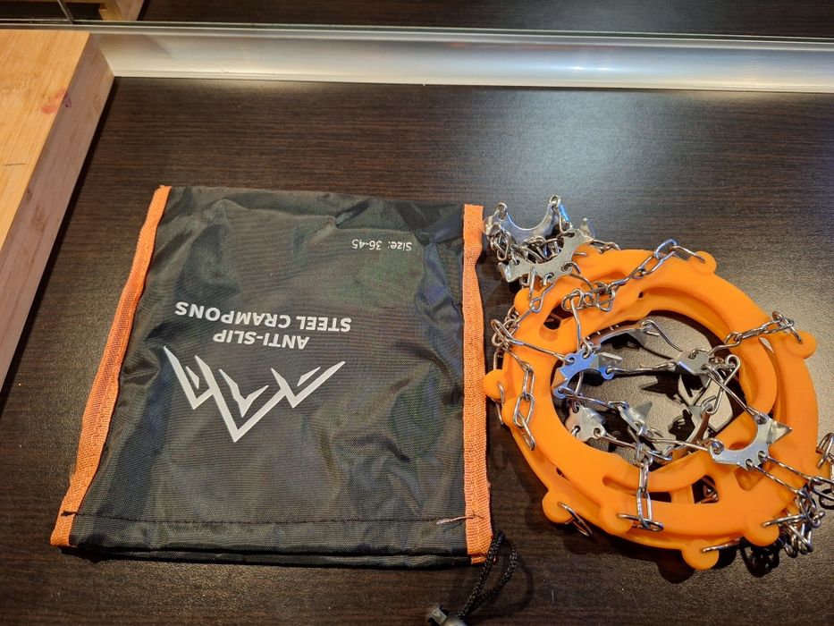 ULTIMUL SET.  Gheruțe/crampoane/coltari