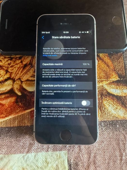 Iphone SE aproape nou