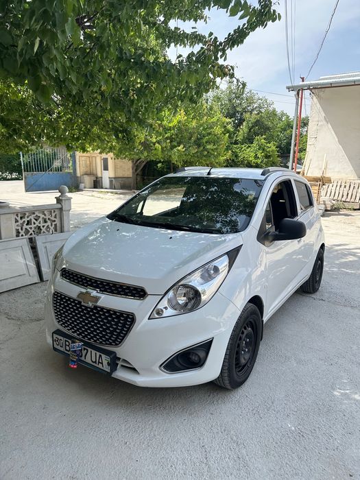 Автомобиль chevrolet spark