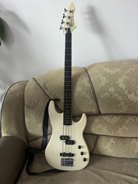 Chitara bass Aria Pro 2