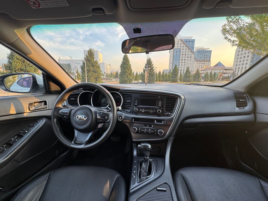 Легковые автомобили Машина kia k5