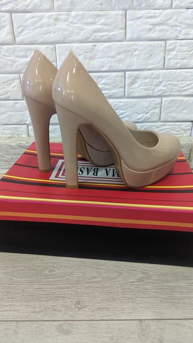 Туфли 33 размер лакированные