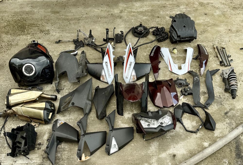 Piese Kawasaki Z1000