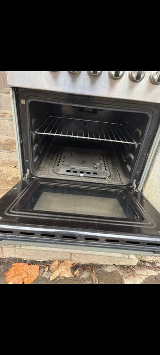 Aragaz pe gaz din  inox