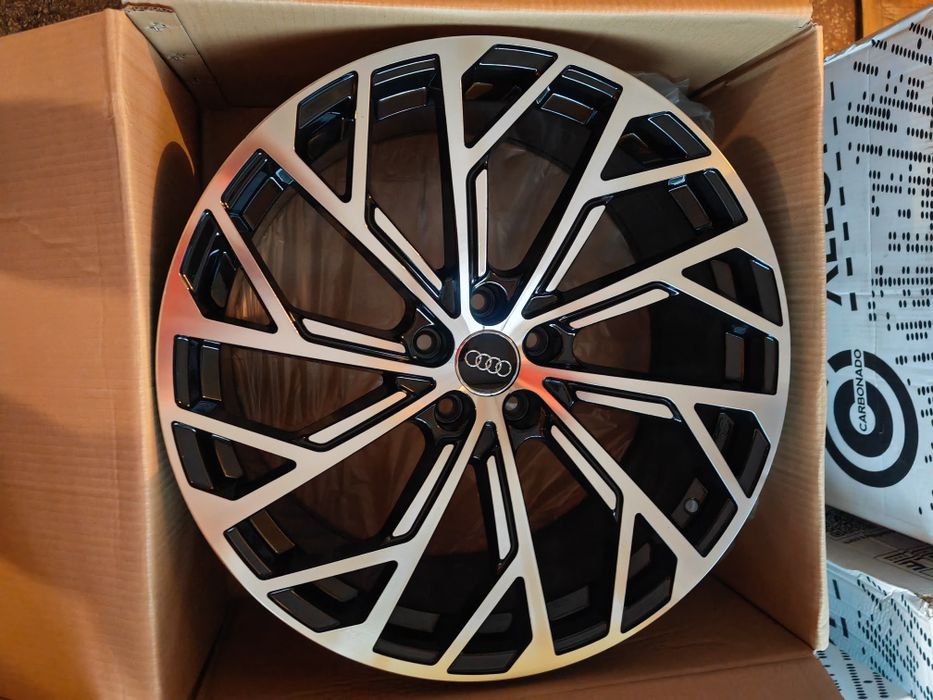 Vand jante de aliaj pentru Audi pe 20 marca carbonado