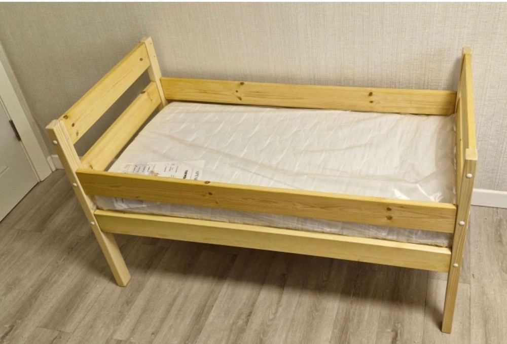 Детская кровать .