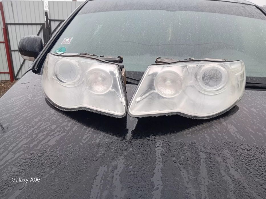 Far xenon stanga/dreapta pentru vw touareg 7L 2006/2007/2008/2009