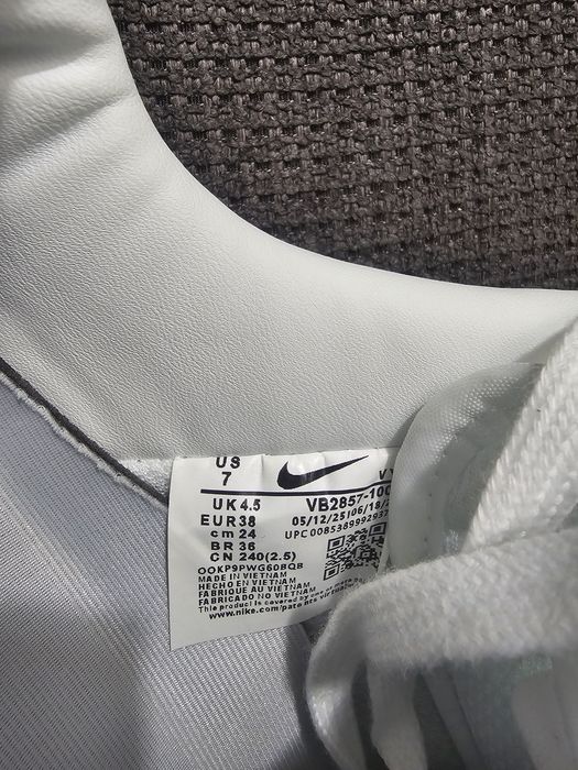 Adidasi Nike marimea 38