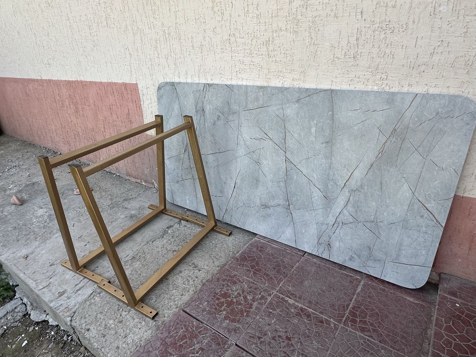 Продам стол 2 метра